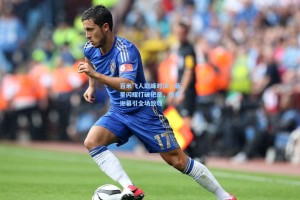 百米飞人巅峰对决，新星闪耀打破纪录，传奇谢幕引全场致敬