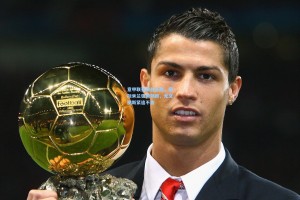 意甲联赛激战正酣，国际米兰强势领跑，尤文图斯紧追不舍