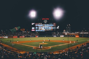 终场哨响，传奇或将转身？刘炜赛后流露退役意向引关注